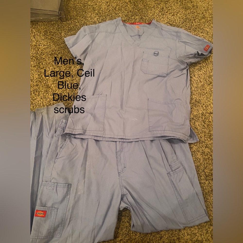 Men’s Dickie’s scrubs!